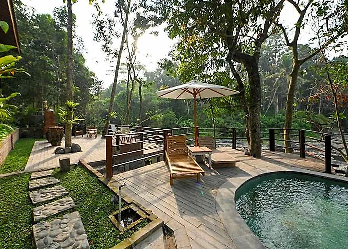 Tegal Campuhan Retreats ロッジ Tanjungan