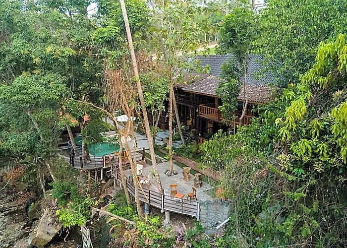 Tegal Campuhan Retreats ロッジ Tanjungan